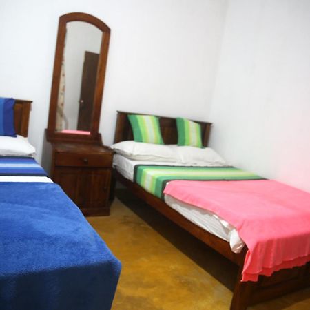 אלה Super Spot Guest House מראה חיצוני תמונה