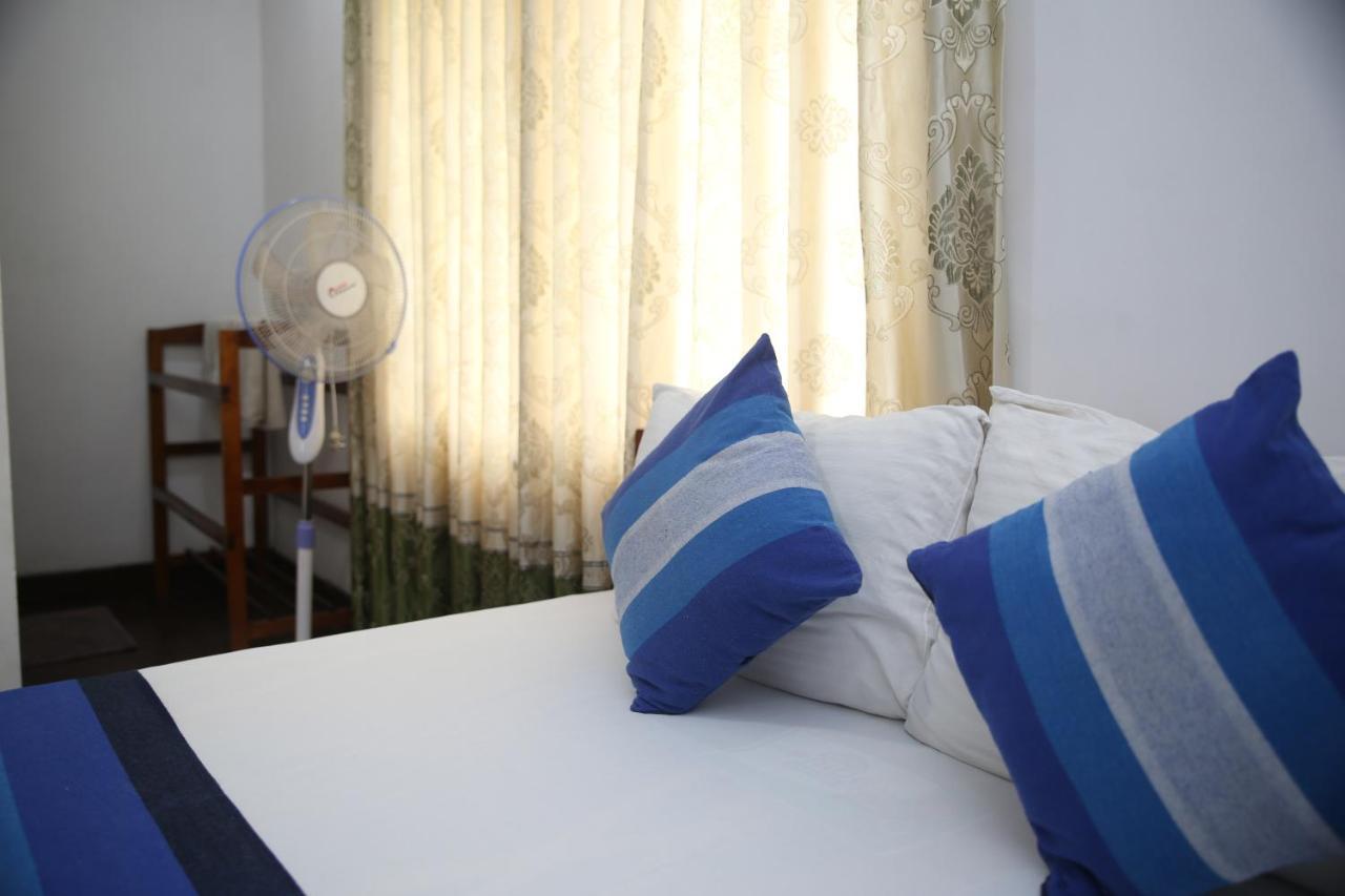 אלה Super Spot Guest House מראה חיצוני תמונה