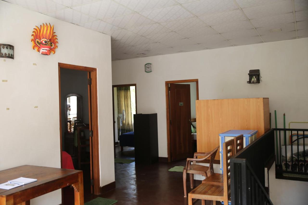 אלה Super Spot Guest House מראה חיצוני תמונה
