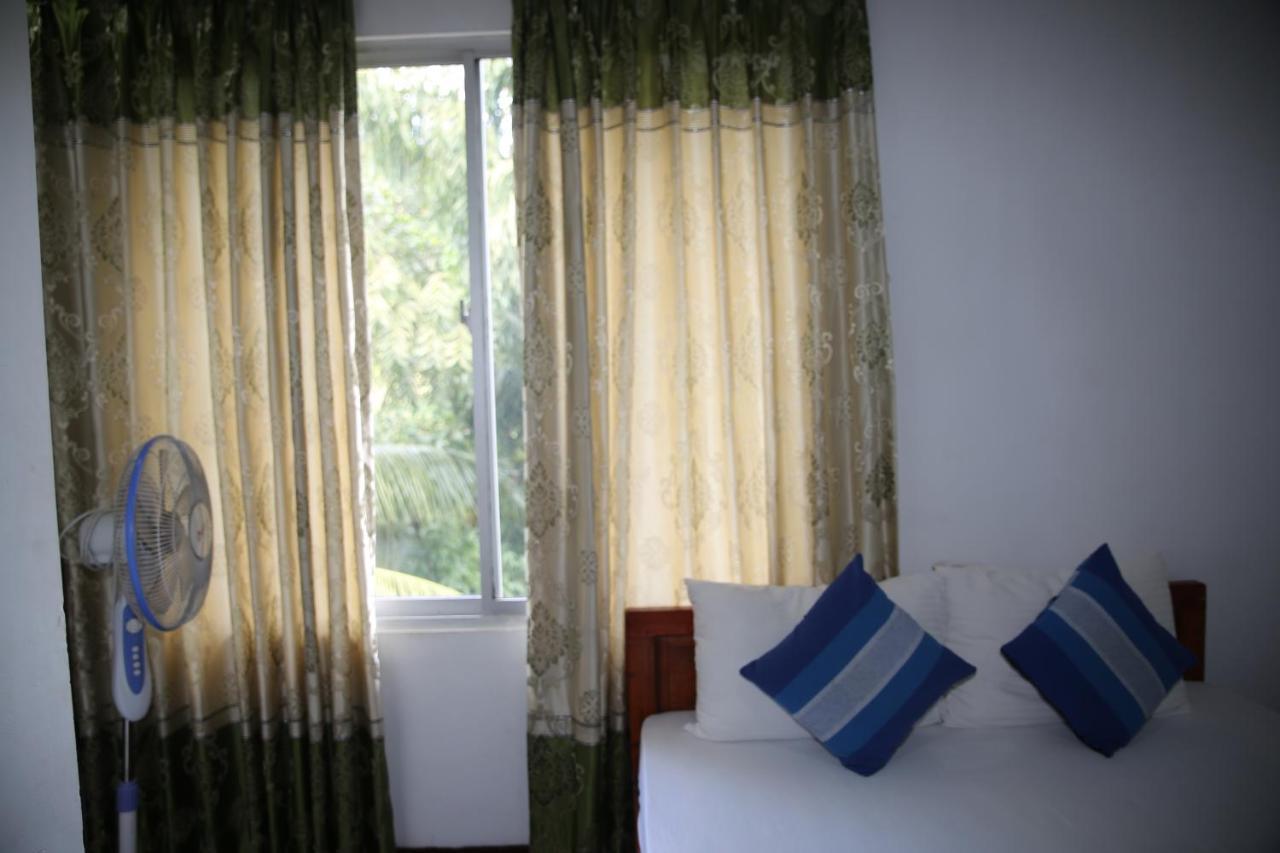 אלה Super Spot Guest House מראה חיצוני תמונה