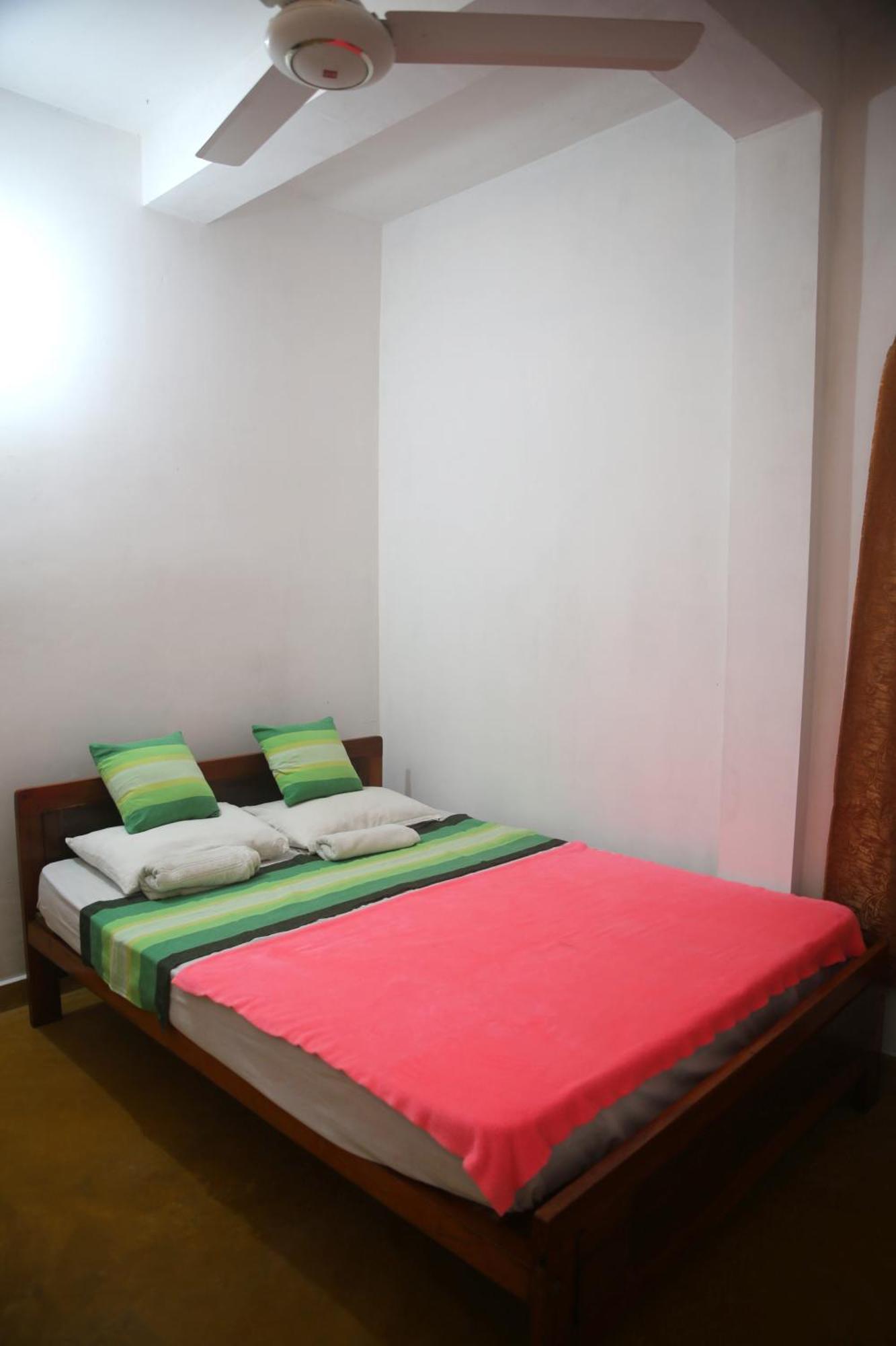 אלה Super Spot Guest House מראה חיצוני תמונה