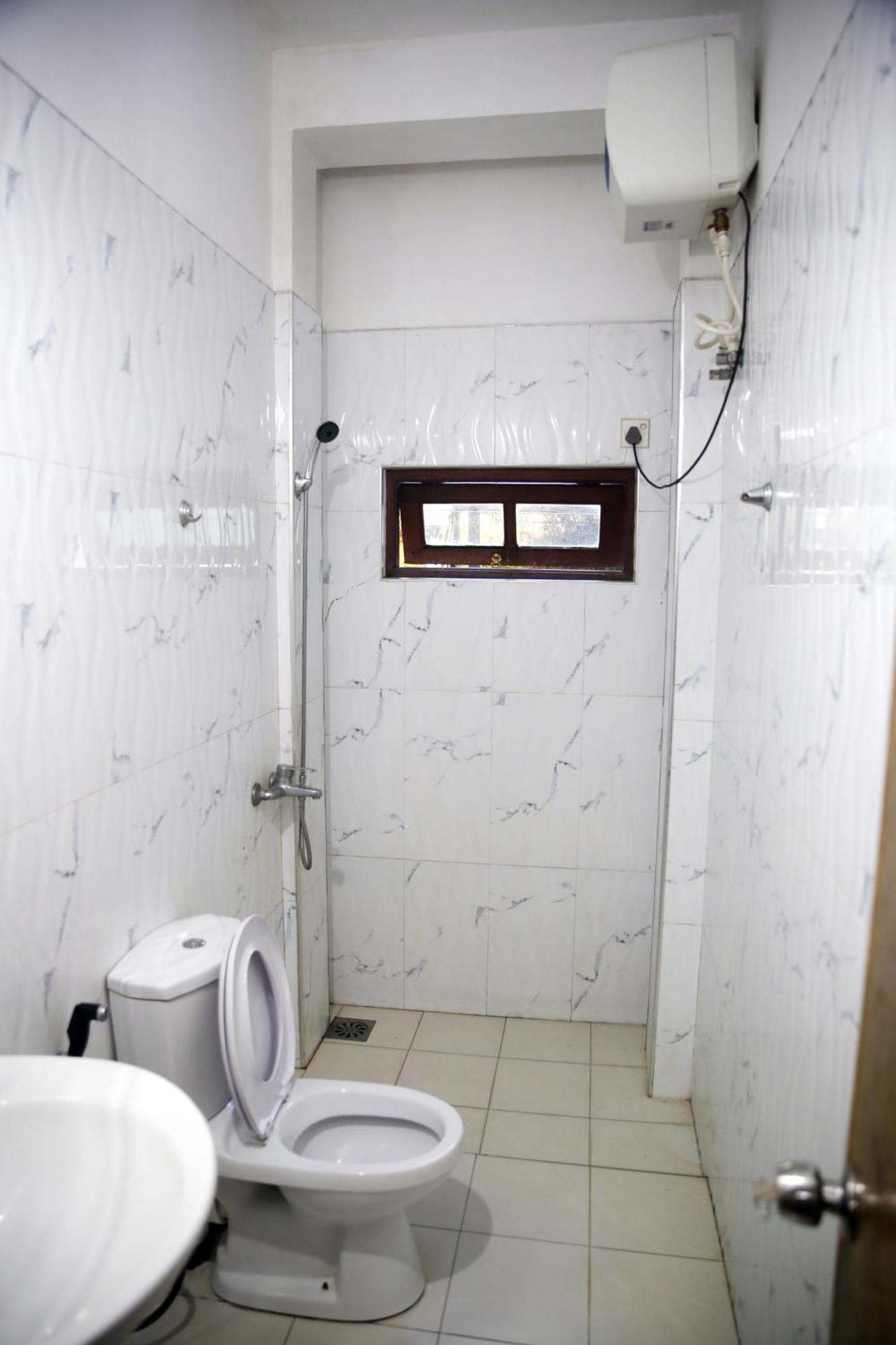 אלה Super Spot Guest House מראה חיצוני תמונה